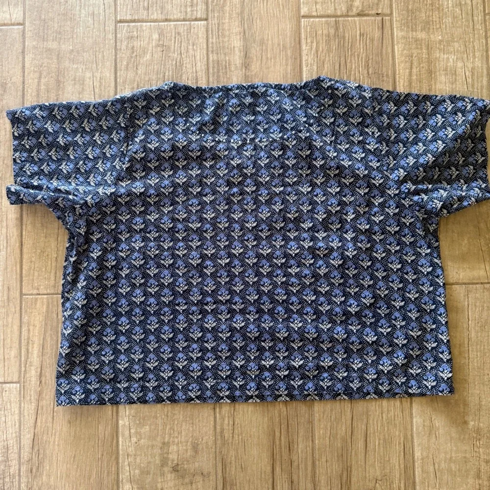 Voloshin Blue Floral Block Print Boxy Crop Top Womens Large L Short Sleeve - Picture 7 of 9